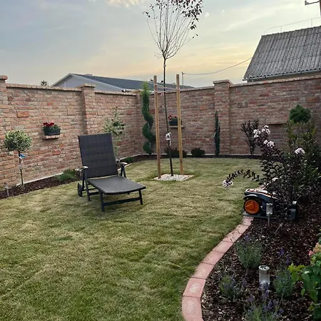 Ikervar-lak アパート