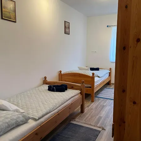 Ikervar-lak アパート